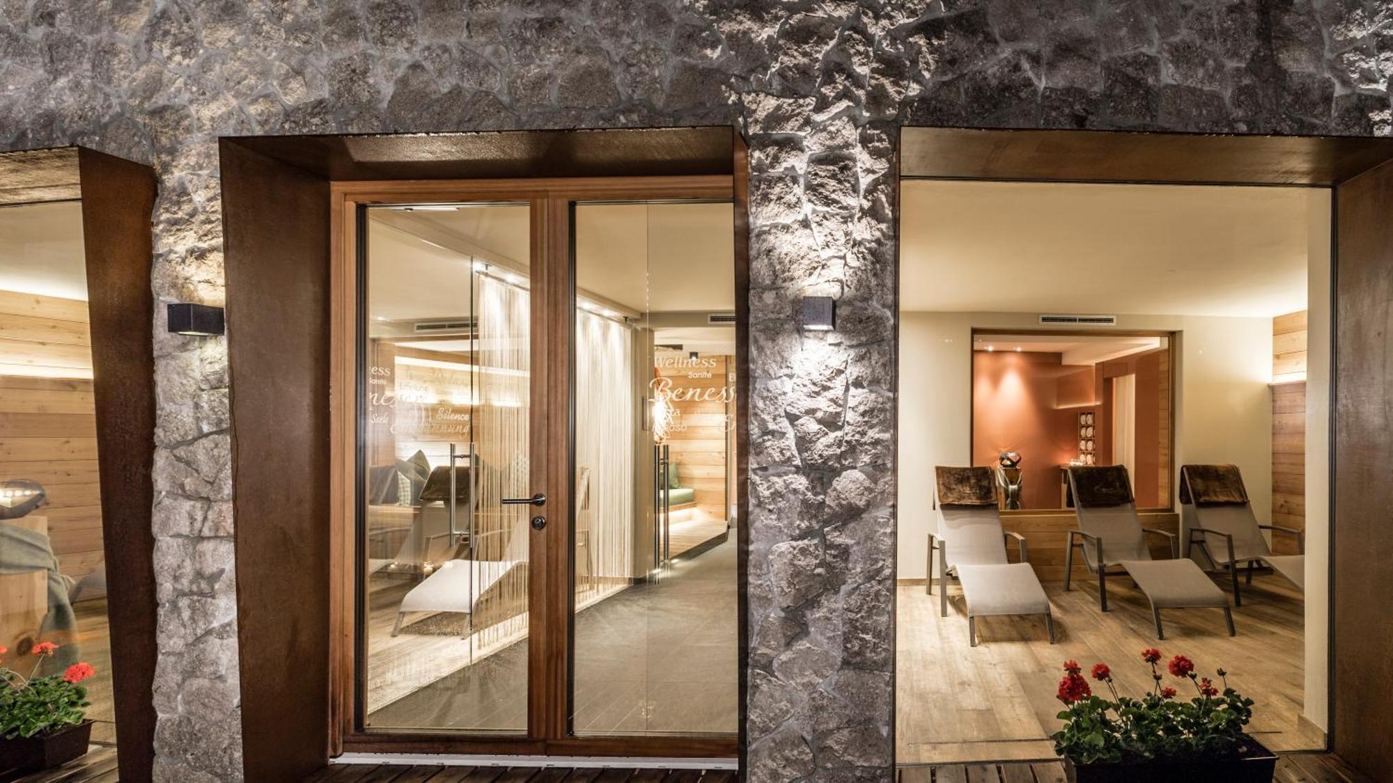 Miraval NaturHotel Badia (South Tyrol) Exterior foto