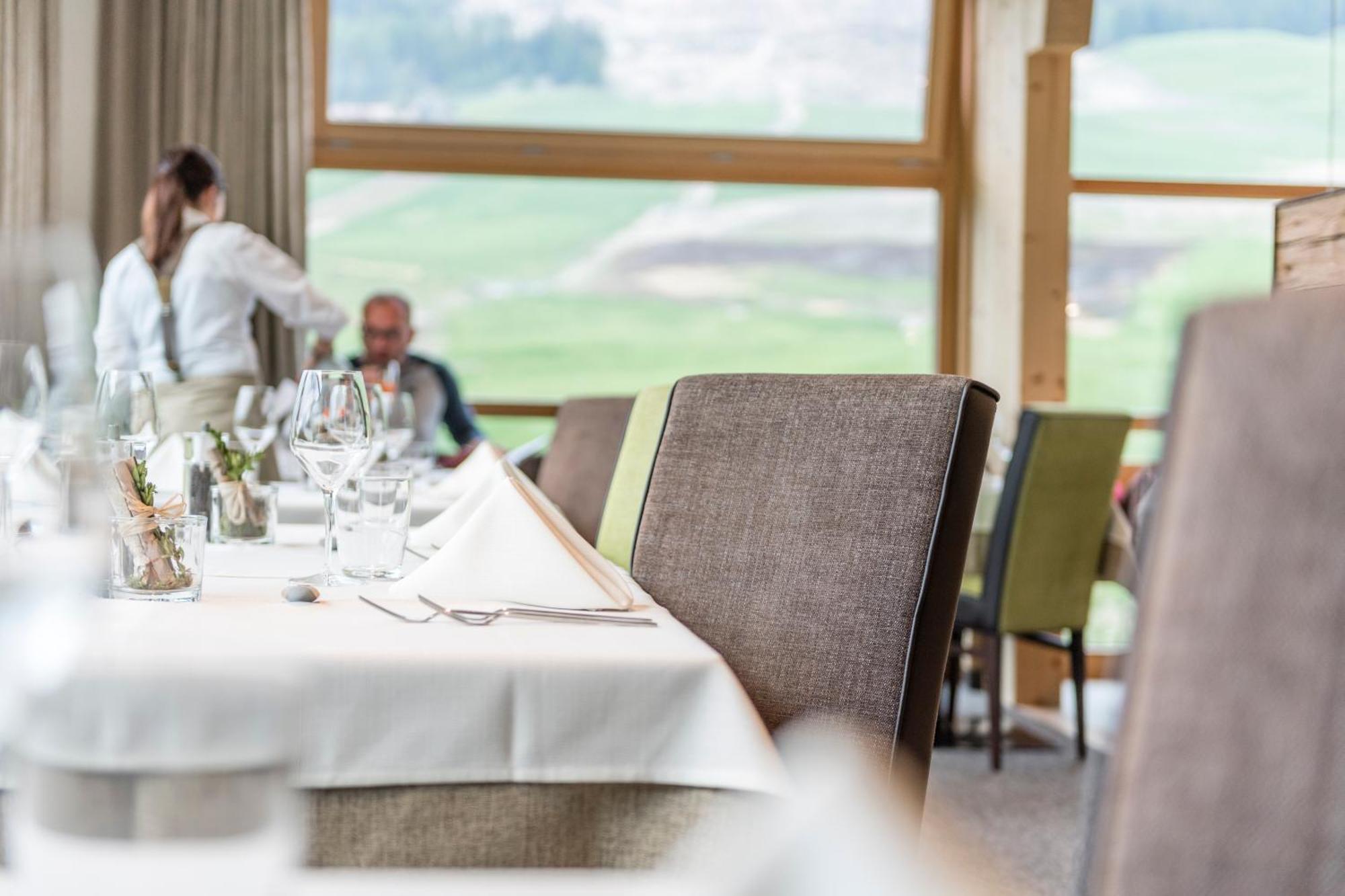 Miraval NaturHotel Badia (South Tyrol) Exterior foto