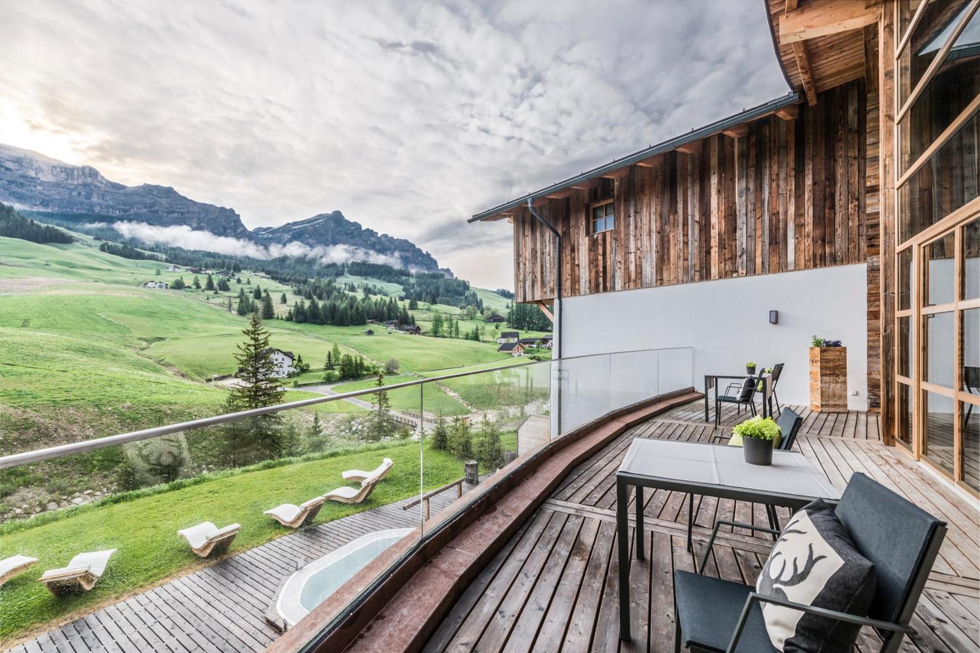 Miraval NaturHotel Badia (South Tyrol) Exterior foto