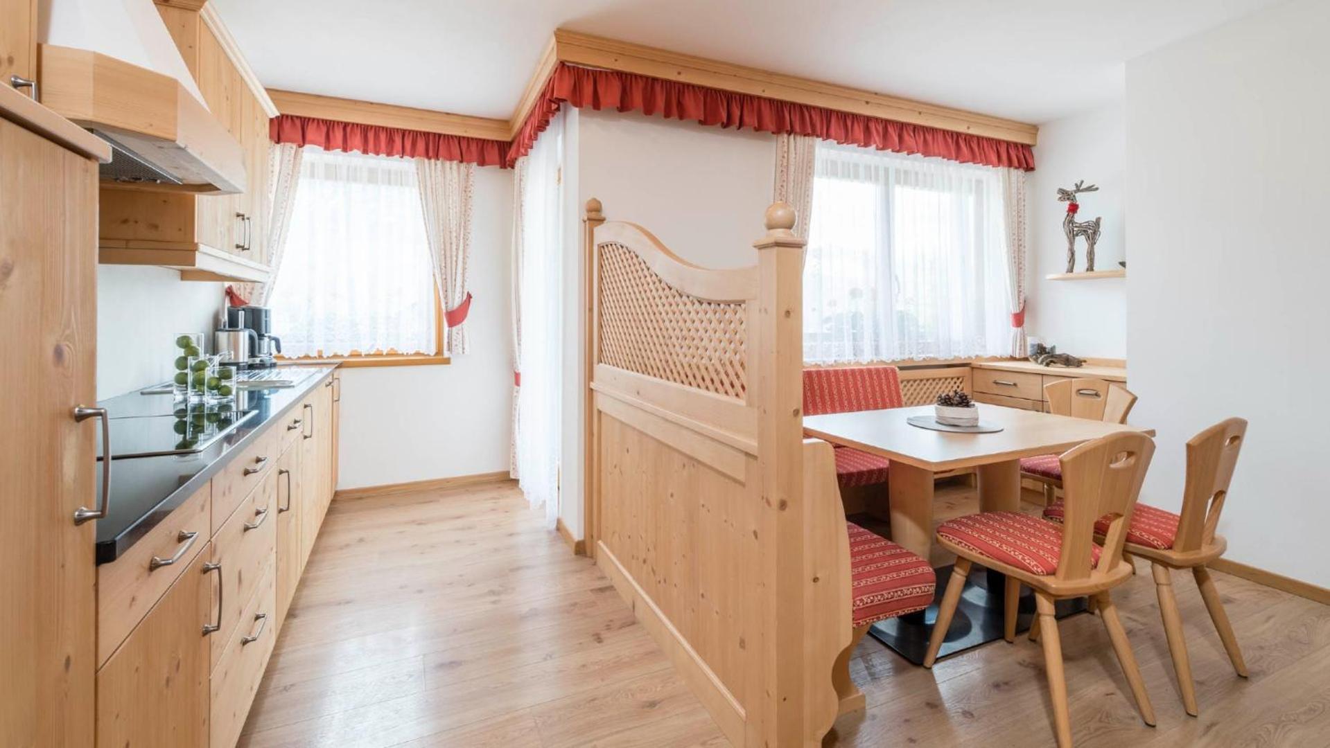 Miraval NaturHotel Badia (South Tyrol) Quarto foto
