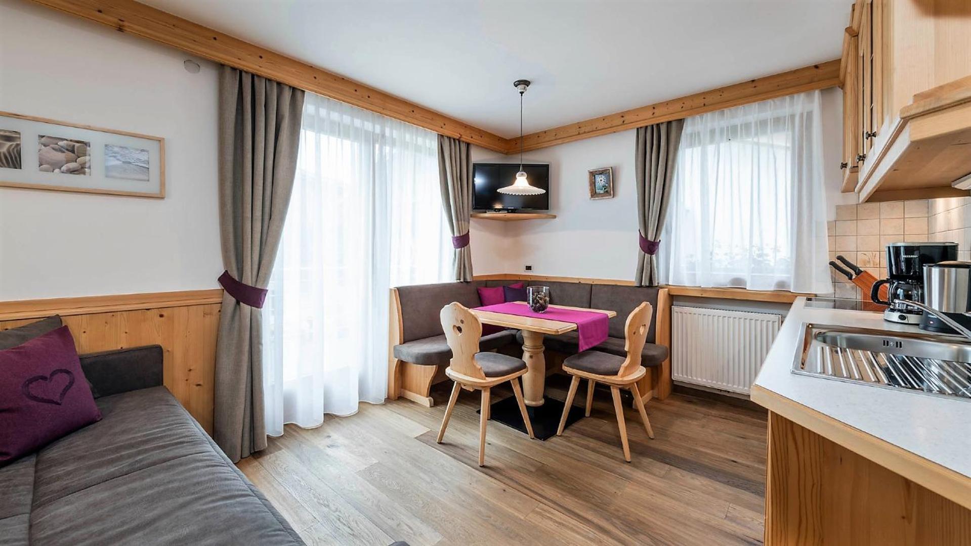 Miraval NaturHotel Badia (South Tyrol) Quarto foto